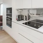 2 Bedroom Cozy In