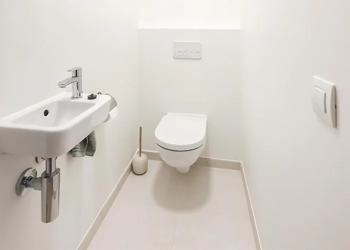 2 Bedroom Cozy In * Ostend