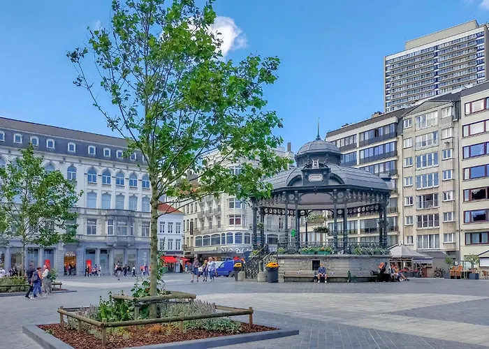 2 Bedroom Cozy In Apartment *